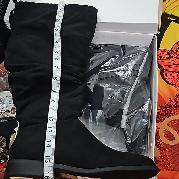 NIB NWT BLACK Suede Boots - Picture 6 of 9